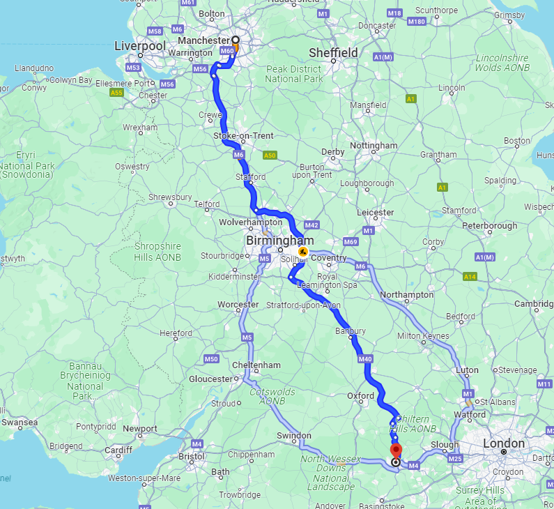 Total distance and different Routes from Manchester to Reading Taxi with Pick Drop UK: