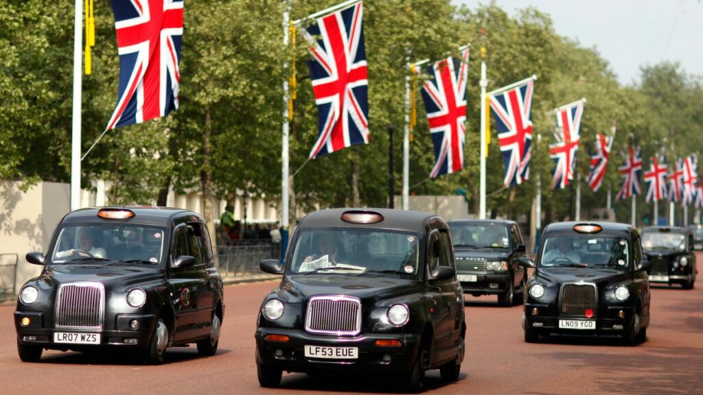 Liverpool to London Taxi: Seamless Transitions Across Cities