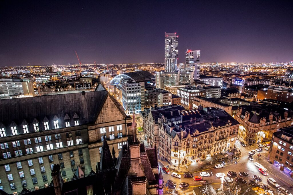 Explore Manchester with Pick Drop UK: