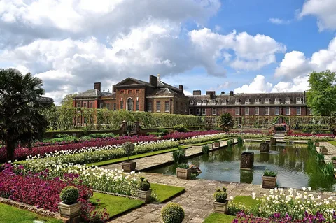 Kensington Palace Gardens: