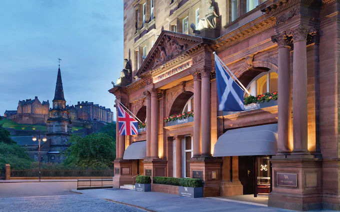 Hotels Near Edinburgh Castle: